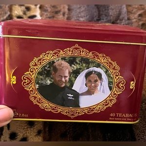 Tea tin! Collectible tea box!